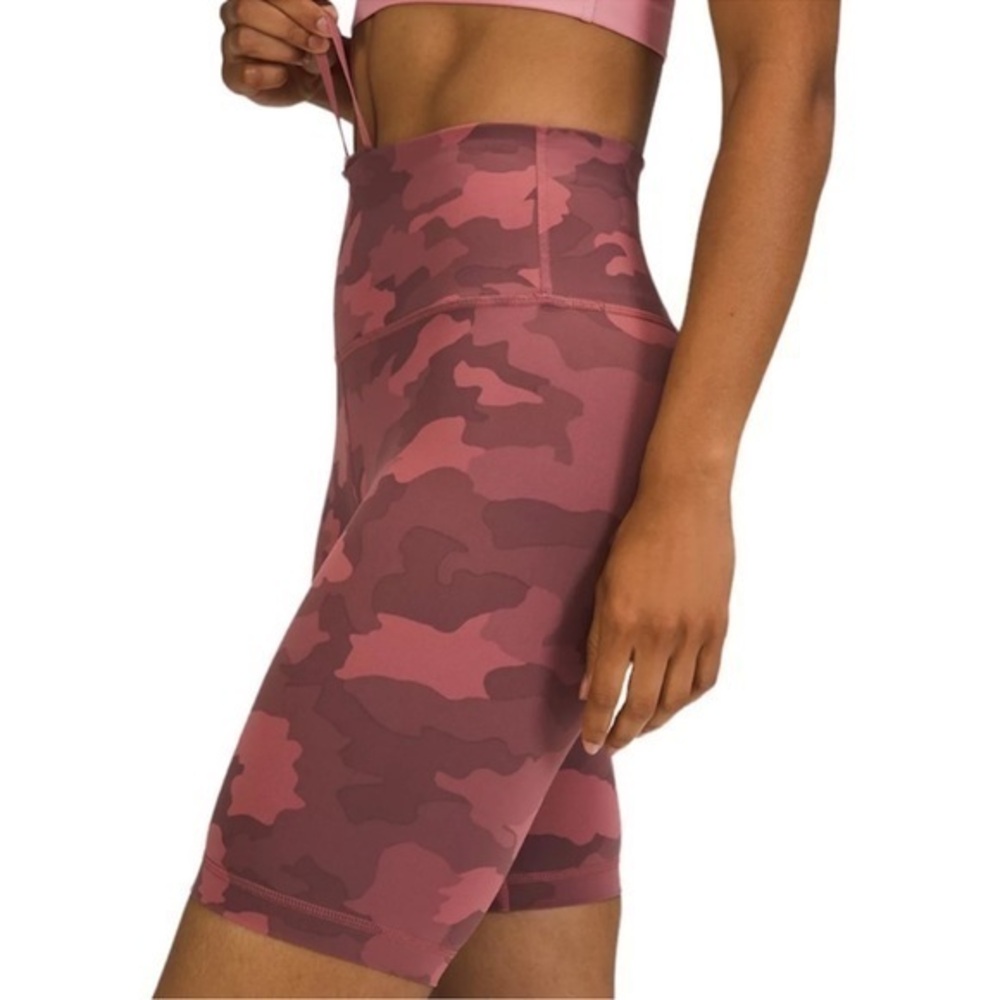 Lululemon Athletica Wunder Train High Rise Short Size 4 in Camo Brier Rose Multi - Picture 4 of 7